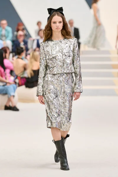 Look 26